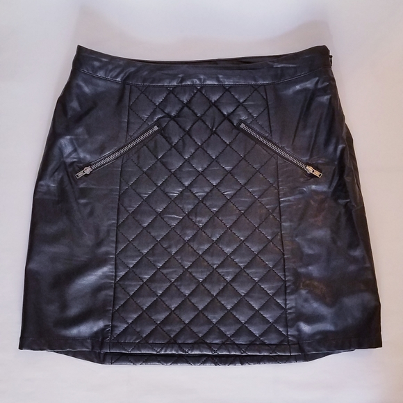 Sparkle & Fade Dresses & Skirts - Sparkle & Fade Quilted Faux Leather Skirt (size:2)